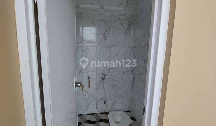 Rumah Baru Mewah Lokasi Strategis  di Kav DKI Pondok Kelapa