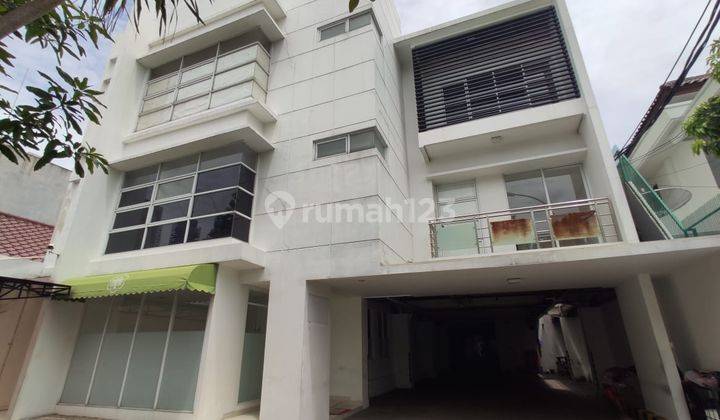 Gedung Kantor Siap Pakai lokasi Super Strategis di Menteng Jakarta pusat  1