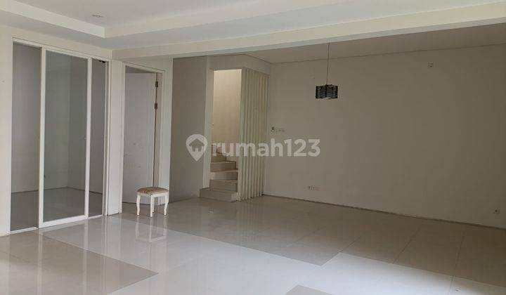   Royal residence siap huni ada halaman 60jt 2