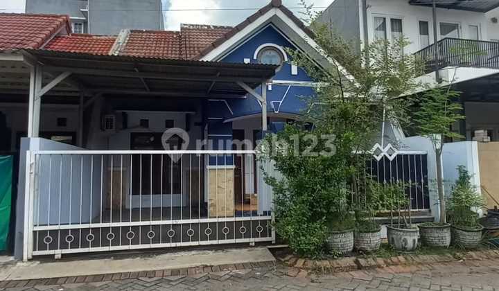 Graha Sampurna House 2+1. Good, ready to occupy, AC, price around 30 million. Graha Sampurna House 2+1. Good, ready to occupy, AC, price around 30 million.