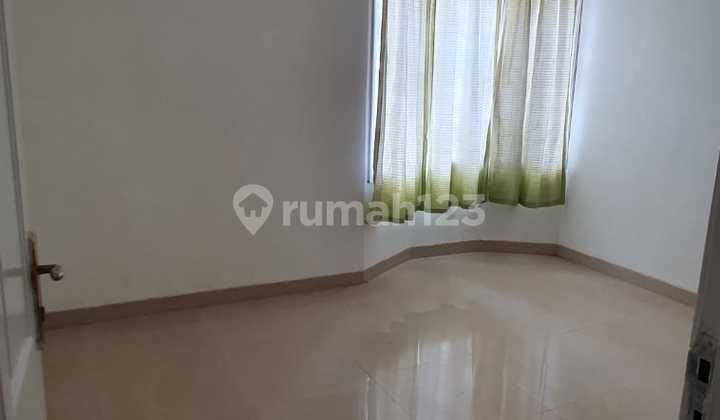 Rumah  Dikranggan Kondisi Rapih