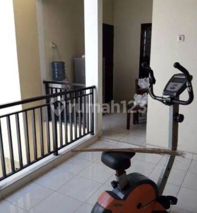Rumah Minimalis 2.5 Lantai di Imperial Gading 7