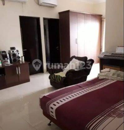 Rumah Minimalis 2.5 Lantai di Imperial Gading 6