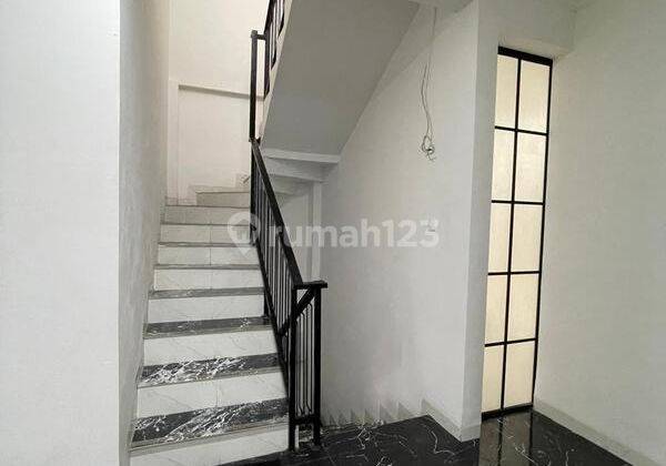 Dijual Rumah Mewah Harga Nego Di Pondok Indah 2