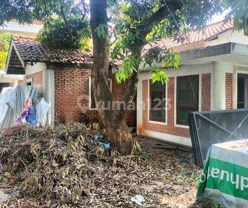 Dijual Rumah Hitung Tanah Di Pinggir Jalan Utama 2