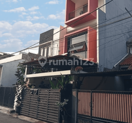  Dijual Rumah Murah di Kebayoran Baru Lokasi Strategis 1