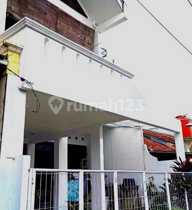 Rumah Minimalis Pinggir Jalan Kondisi Bagus, Nego 1