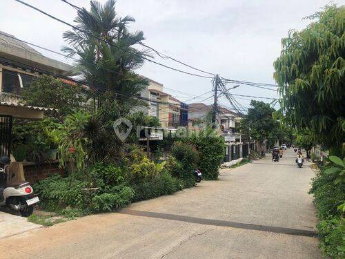 Dijual Rumah Lama Luas 370 m² di Pela Mampang Cocok Untuk Rumah Kost 2