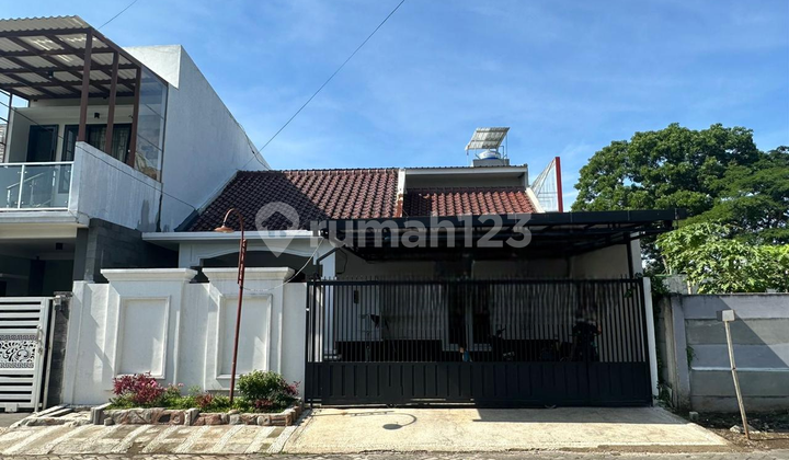FOR SALE IMMEDIATELY READY-TO-OCCUPY HOUSE IN MALANG CITY