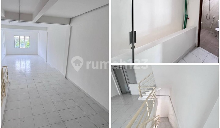 For Rent 3-Story Shop House Ready for Use at Zero Kilometer Pasar Kembang Main Road, Surabaya. 2