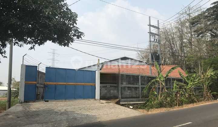 For quick sale: warehouse on Mojosari Trawas highway.
