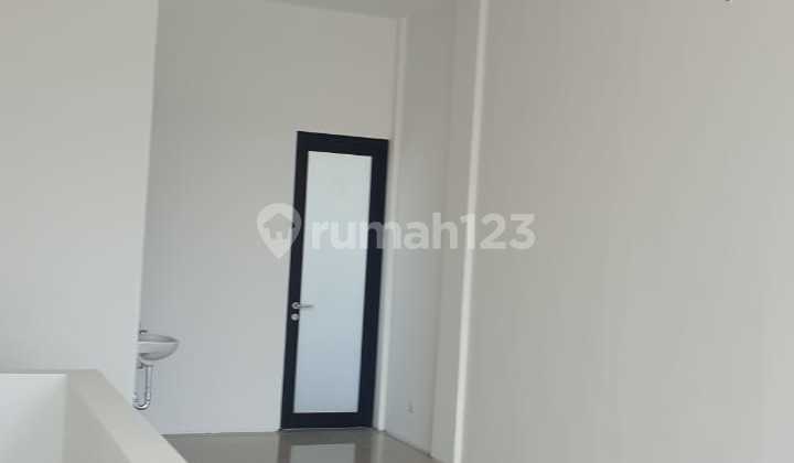 For Rent New Shop House on Raya Tambak Rejo, move-in ready with a strategic location. For Rent New Shop House on Raya Tambak Rejo, move-in ready with a strategic location.