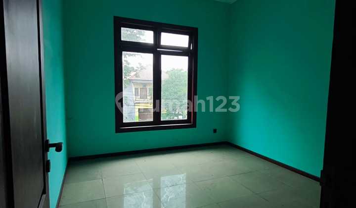 DISEWAKAN RUMAH LOKASI ISTIMEWA SEBERANG MIE MAPAN GAYUNGSARI BARAT SURABAYA 2