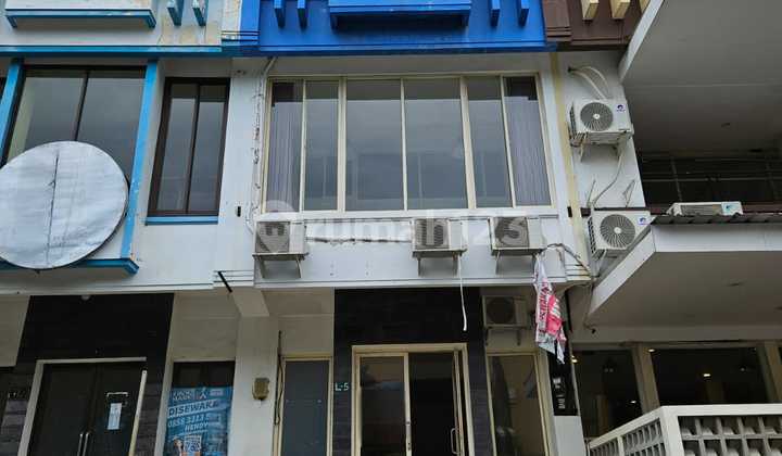 Di Sewakan Ruko Uapikkk 3 Lantai Siap Huni di G Walk