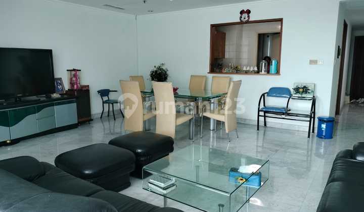 For Rent City Center Apartment, REGENCY CONDOMINIUM, Tunjungan Plaza