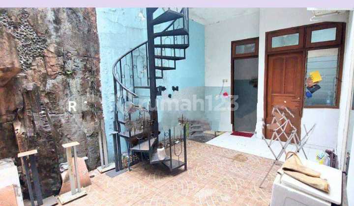 Dijual Rumah Villa Valensia Pakuwon Surabaya Barat