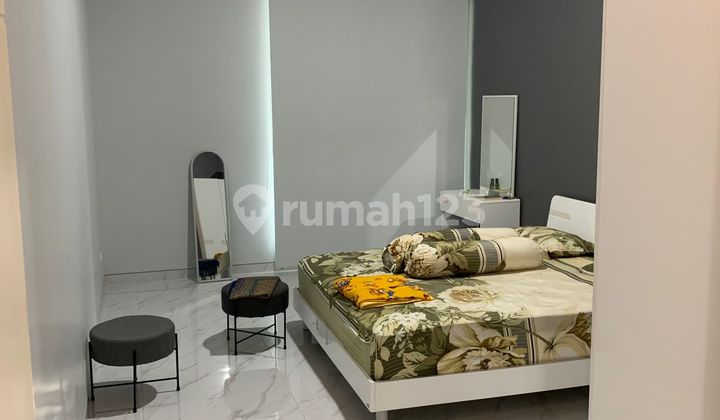 Dijual Rumah mewah 2 lantai Rungkut Harapan