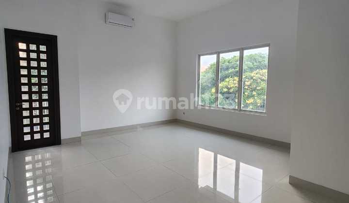 Disewakan Rumah Mewah Siap Huni Di Taman Puspa Raya Citraland Utama Dekat Pasar 2