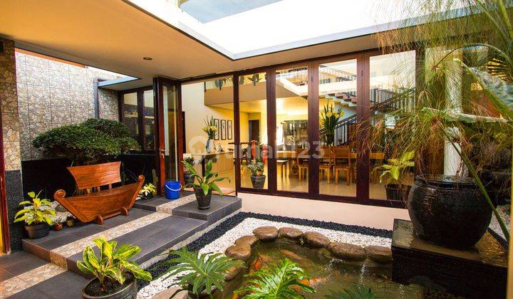 Rumah Lux Setiabudi Regensi Swimming Pool 2