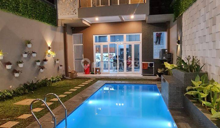 Rumah Private Pool Mediterania Full Furnished di Kawasan Elit Setiabudi Bandung 1