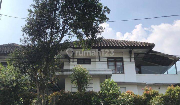 Rumah Bagus Unfurnished SHM di Jual Rumah Jalan Setiabudi Regency, Bandung 1