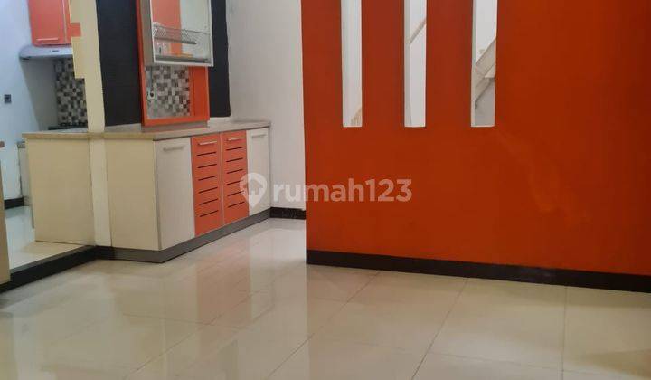 Rumah Bagus Semi Furnished SHM di Jual Rumah Minimalis Taman Holis Indah 1, Bandung 2