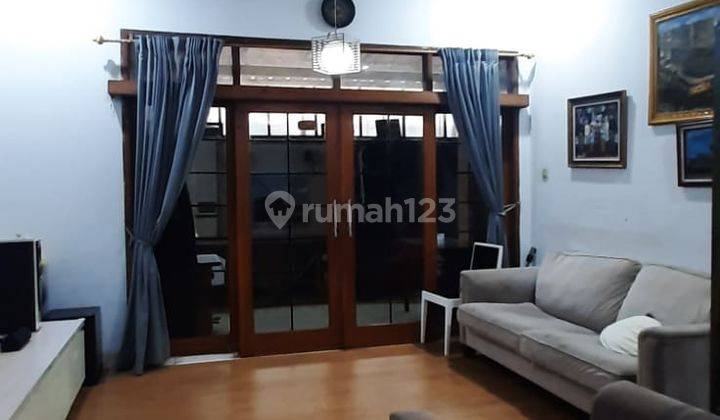 Rumah 2 Lantai Bagus Unfurnished SHM di Jual Murah Dan Cepat Singgasana Pradana, Bandung 1