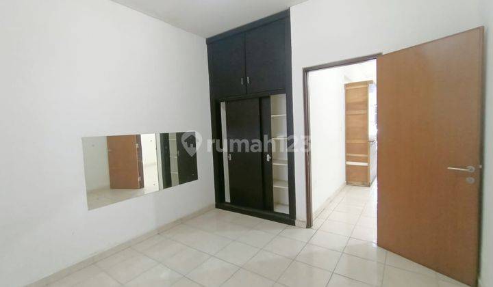 Rumah Bagus Unfurnished SHM di Jual Cepat Rumah Di Mekar Wangi, Bandung 1