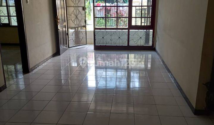 Rumah 2 Lantai Butuh Renovasi Unfurnished SHM di Jual Murah Dan Cepat Taman Holis Indah 1, Bandung 1