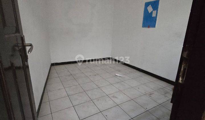 Rumah Butuh Renovasi Unfurnished SHM di Jual Murah Kopo Permai, Bandung 2