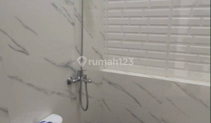 Rumah 2 Lantai Bagus Semi Furnished SHM di Jual Minimalis Modern Taman Kopo Indah 1 , Bandung 2