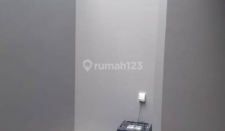 di Sewakan Rumah Baru di Cluster Magenta Sumarecon Bekasi 6