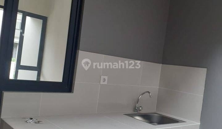 di Sewakan Rumah Baru di Cluster Magenta Sumarecon Bekasi 8