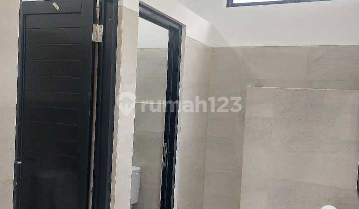 For Rent: New Warehouse, Good, Clean, Luxurious, with Loading Dock, Area 1920 m2 in the JIEP Pulogadung Area For Rent: New Warehouse, Good, Clean, Luxurious, with Loading Dock, Area 1920 m2 in the JIEP Pulogadung Area