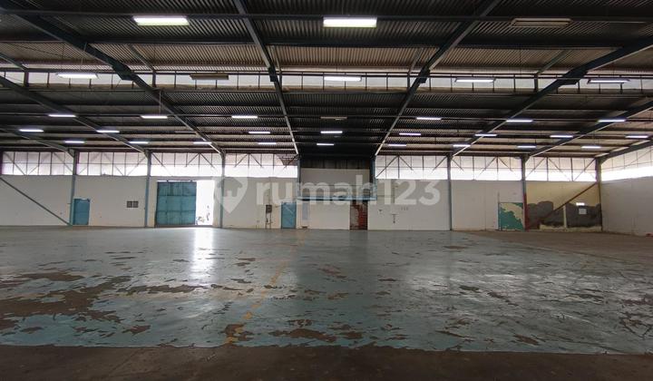Warehouse for Rent in the JIEP Area, Pulogadung, East Jakarta. Warehouse for Rent in the JIEP Area, Pulogadung, East Jakarta.