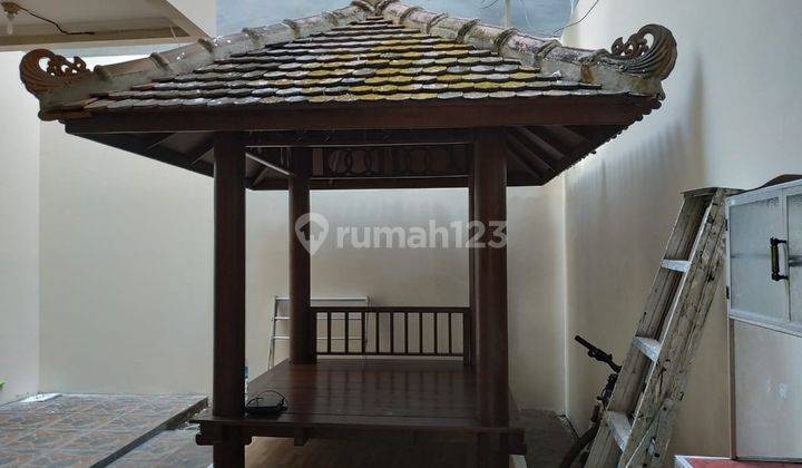 Disewakan Rumah Royal Residence 6