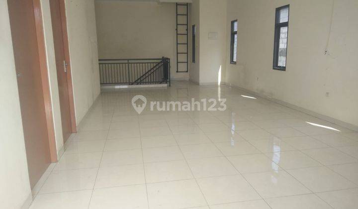 Disewakan Rumah Bisa Dijadikan Usaha Dipinggir Jalan Pondok Kopi 6
