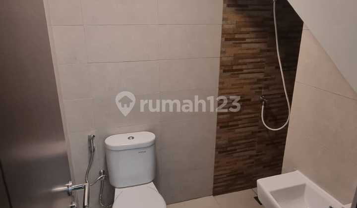 For rent, fully furnished house in Summarecon Bekasi, Bekasi.
