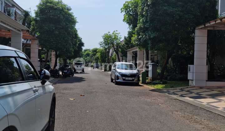 For Rent: Nice and ready-to-occupy house in Acacia Cluster, Summarecon Bekasi