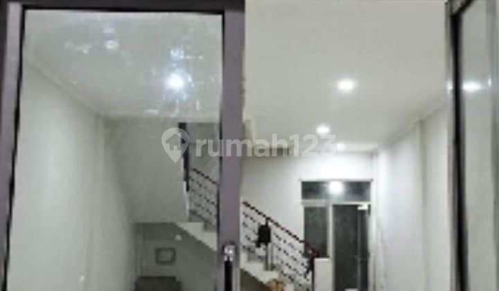 Ruko minimalis di Jln. Rancabolang. Ruko minimalis di Jln. Rancabolang.