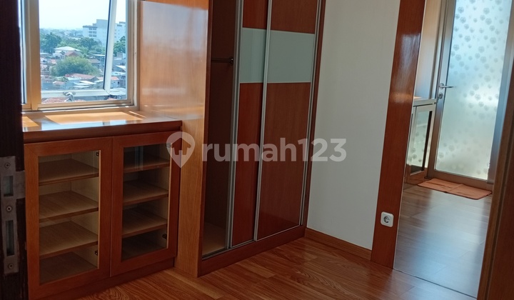 Modern Minimalist Unit Consisting of 1 Bedroom and 1 Walk-in Closet Room 2