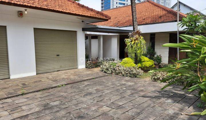 Rumah Luas di Tebet 1200 sqm bisa buat office 1