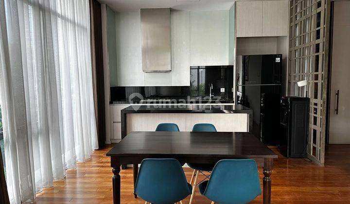 Dijual Apartemen Verde 2BR East Tower View Taman Hijau 2