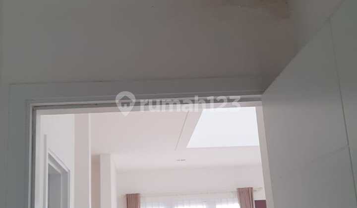 Rumah Mewah Dekat Puri Jakarta Barat Jual Cepat,Di Bawah Harga Pasaran 2