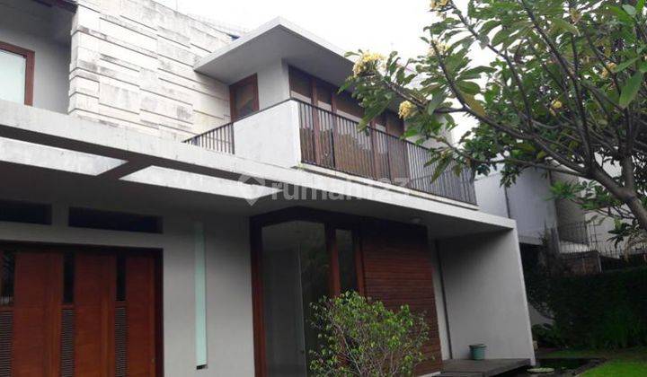 Disewakan Rumah 4 Kamar Dengan Kolam Renang di Menteng Dalam Jakarta Selatan 1