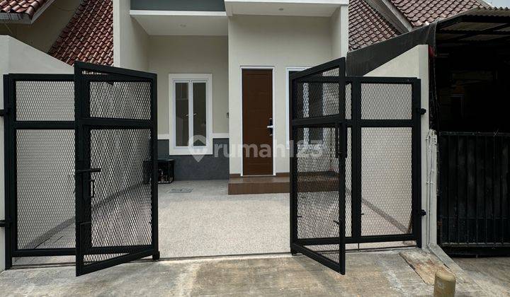 Rumah Baru 2.25 Lantai Dalam Komplek Metland, Tangerang 1