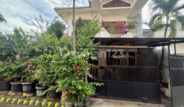 Rumah 2Lt Asri Dalam Komplek Puri Indah Jakarta Barat