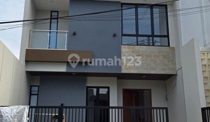 Harga Turun Dratis! Rumah Baru Desain Modern 7X18 Villa Taman Meruya Jakarta Barat Harga Turun Dratis! Rumah Baru Desain Modern 7X18 Villa Taman Meruya Jakarta Barat