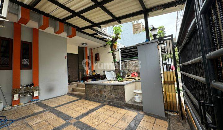 Jarang Ada! Rumah 3 Lantai Full Row 2 Mobil Taman Ratu Jakarta Barat 2