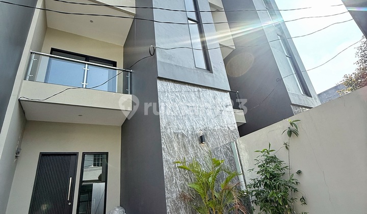 Rumah Baru Siap Huni Taman Ratu Jakarta Barat Rumah Baru Siap Huni Taman Ratu Jakarta Barat